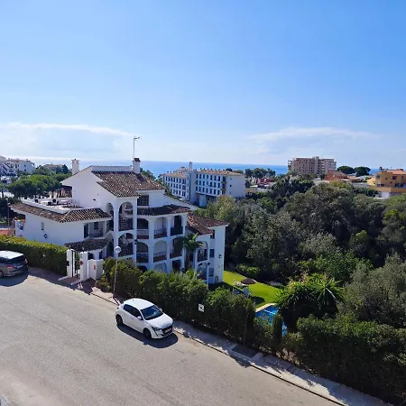 Riviera Serenity Escape - Sea View Apartment Mijas