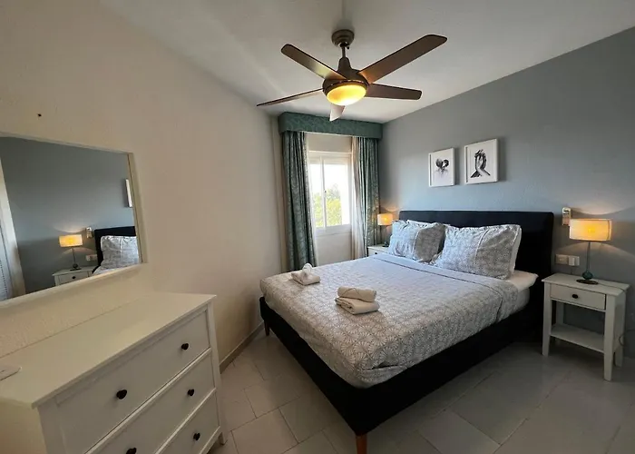Riviera Serenity Escape - Sea View *