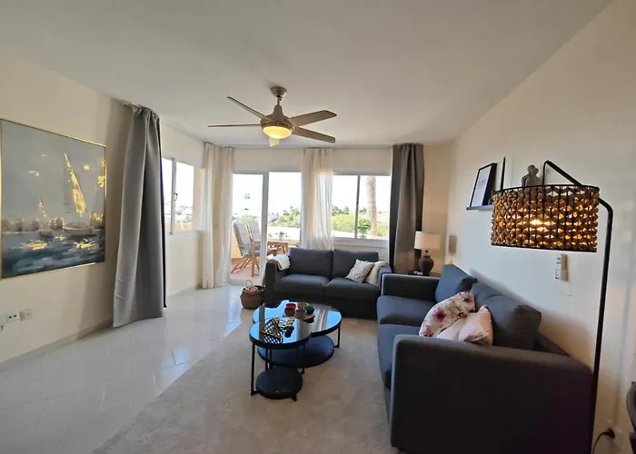 Riviera Serenity Escape - Sea View Апартаменты